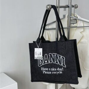 ganni tote
